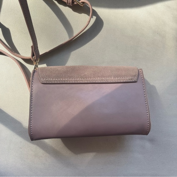 Blush Pink Faux-Suede Crossbody Purse with Gold Detailing - Picture 5 of 10